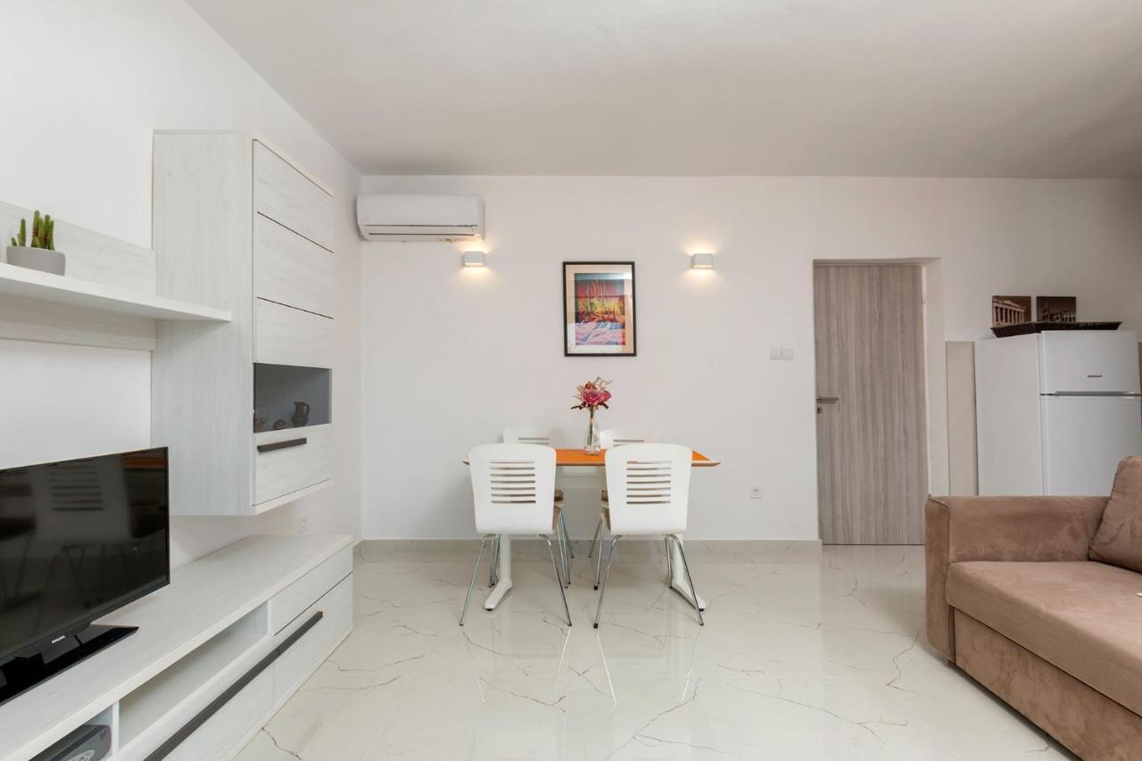 Apartments Mandic Pula Exterior foto