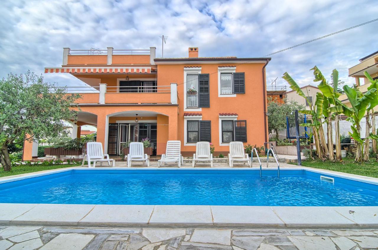Apartments Mandic Pula Exterior foto